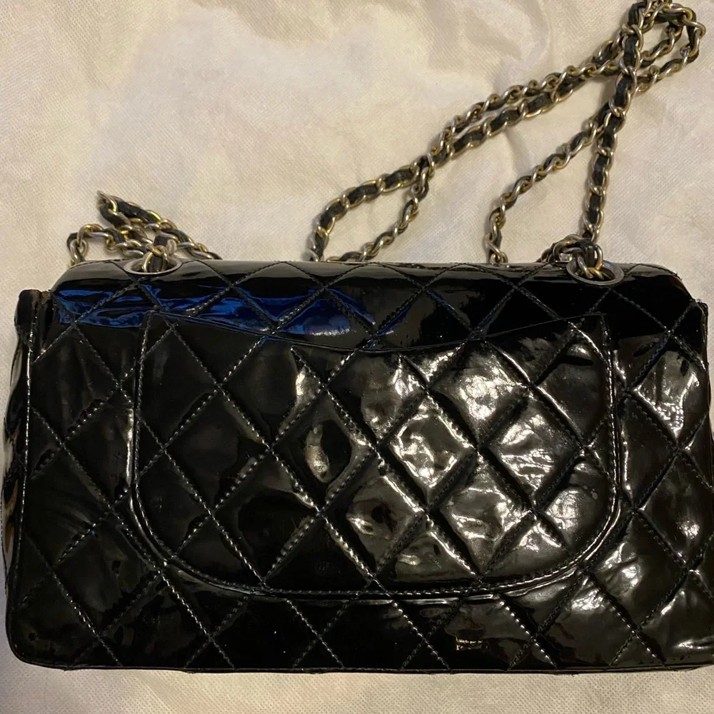 Rare Vintage Chanel Double Flap Patent Bag! - Picture 11 of 16